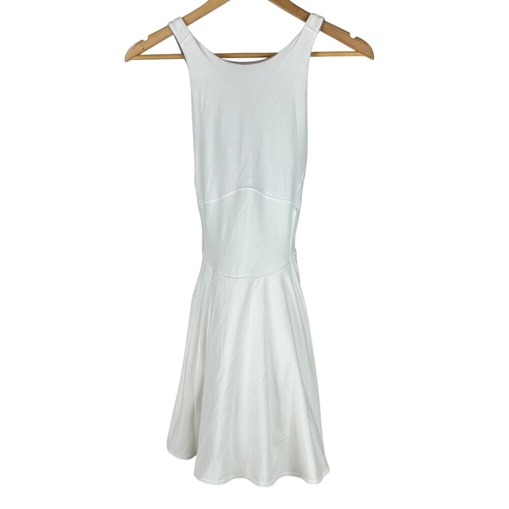 Lululemon Court Crush Dress White Women's Size 6 Excellent Used Condition